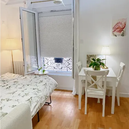 Privee, Sdb Partage, Arc De Triomphe, Metro 1, T3b, Rer C E A Kwatera prywatna Paryż