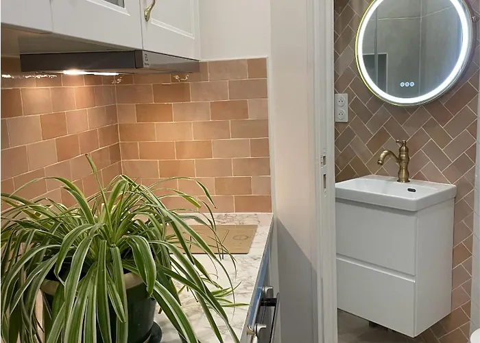 Quarto em Acomodações Particulares Privee, Sdb Partage, Arc De Triomphe, Metro 1, T3b, Rer C E A Paris