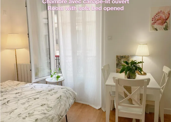 Quarto em Acomodações Particulares Privee, Sdb Partage, Arc De Triomphe, Metro 1, T3b, Rer C E A