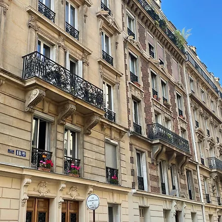 Homestay Privee, Sdb Partage, Arc De Triomphe, Metro 1, T3b, Rer C E A *
