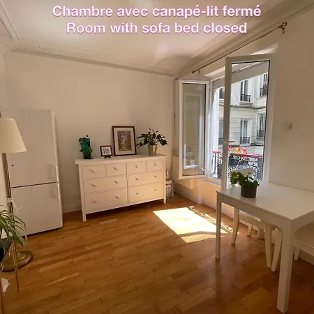 Privee, Sdb Partage, Arc De Triomphe, Metro 1, T3b, Rer C E A * Paris