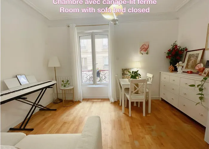 Privee, Sdb Partage, Arc De Triomphe, Metro 1, T3b, Rer C E A *